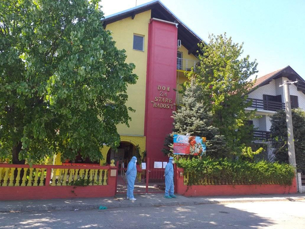 Руси дезинфиковали Дом за старе “Радост” у Неготину: Још један позитиван, укупно 49 заражених (ФОТО)